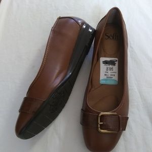 NWT Sofft Leather Slip On Flats Women's 11M